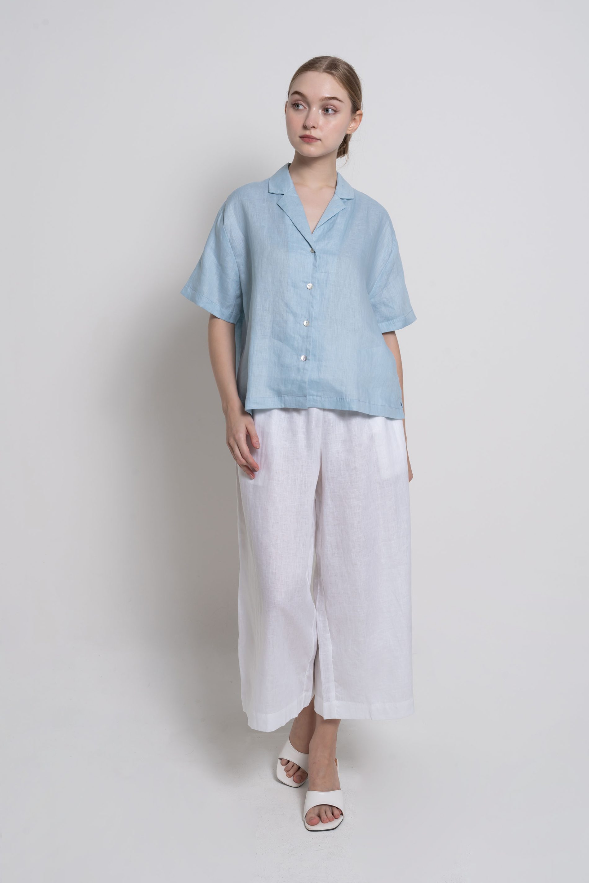Hana – Blue